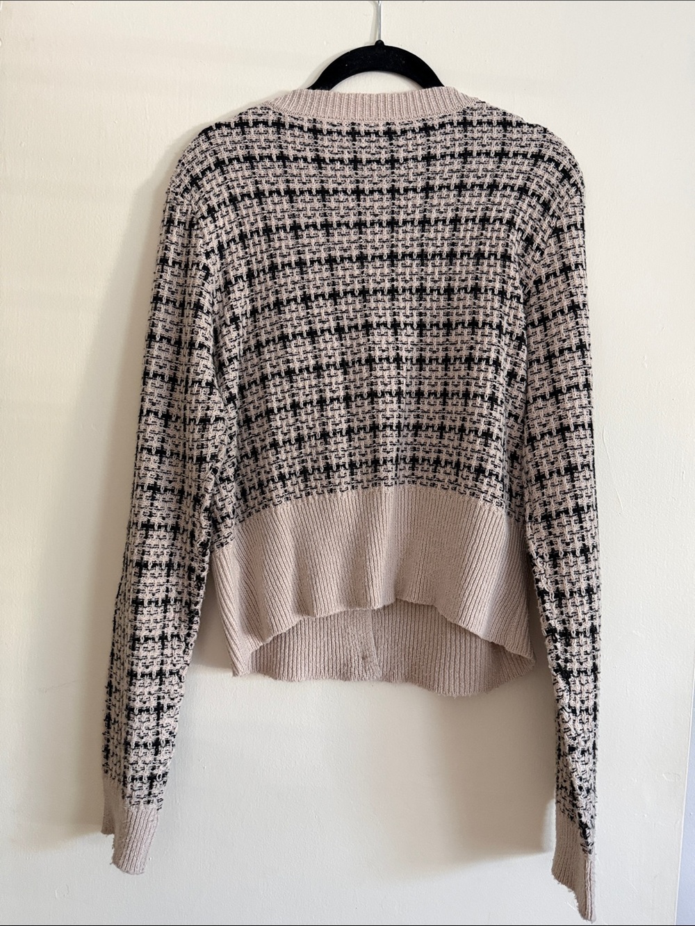 Cardigan - Picture 8 of 8